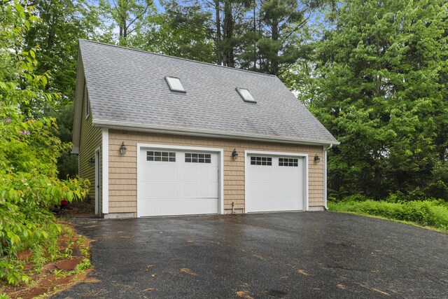 238 Park Rd, Oxford, CT 06478 - view of detached garage