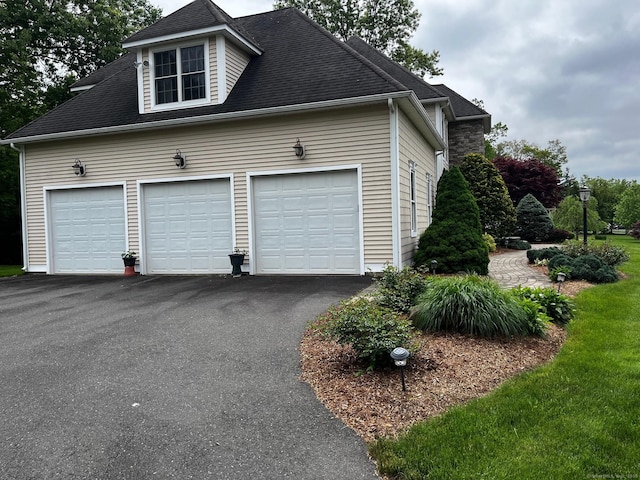 37 Ellsworth Ln, Ellington, CT 06029 - view of side of home with asphalt driveway