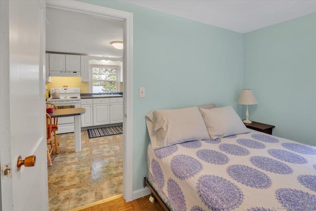 124 Deepwood Dr, Hebron, CT 06231 - bedroom featuring a sink