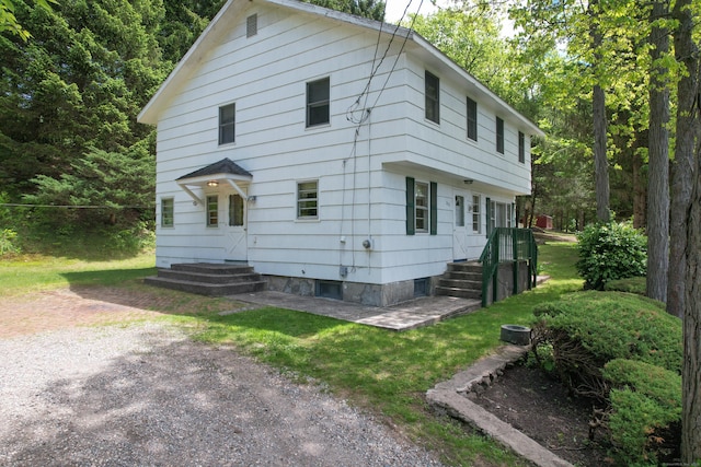 205 Allentown Rd, Plymouth, CT 06786 - view of front facade featuring a front lawn