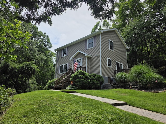141 Grove St, Shelton, CT 06484 - view of front of house with a front lawn