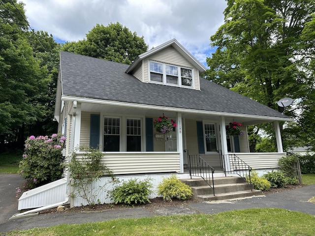 1188 Worthington Rdg, Berlin, CT 06037 - bungalow with a porch and roof with shingles