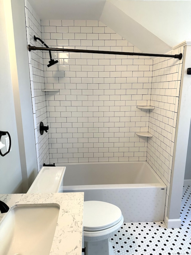 1188 Worthington Rdg, Berlin, CT 06037 - bathroom featuring toilet, tile patterned floors, vanity, and shower / bathtub combination