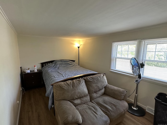 1188 Worthington Rdg, Berlin, CT 06037 - bedroom with wood finished floors, crown molding, and baseboards