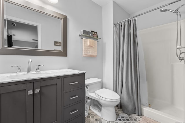 12 Colonial Heights Rd, East Haven, CT 06473 - full bathroom featuring vanity, toilet, and a shower with curtain