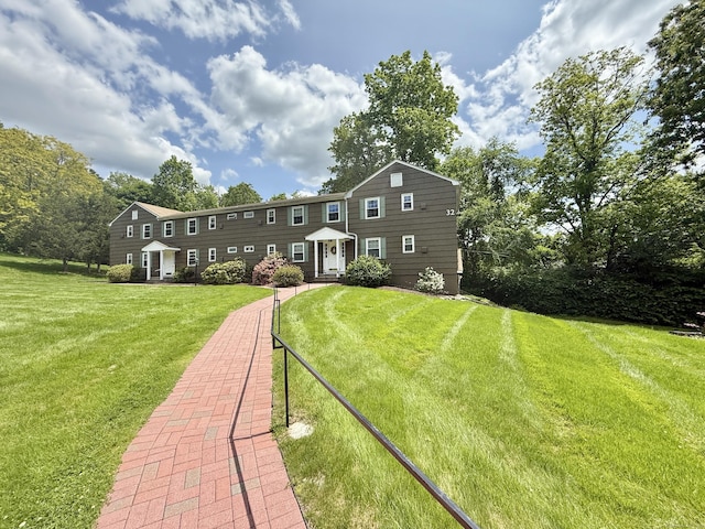 14 Arrowhead Way Apt C1, Woodbury, CT 06798 - view of front of house with a front yard