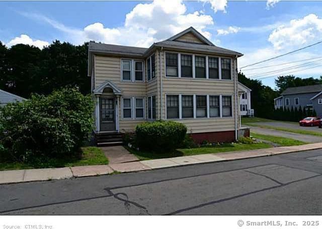 33 Silver St, Branford, CT 06405 - view of front of house with entry steps