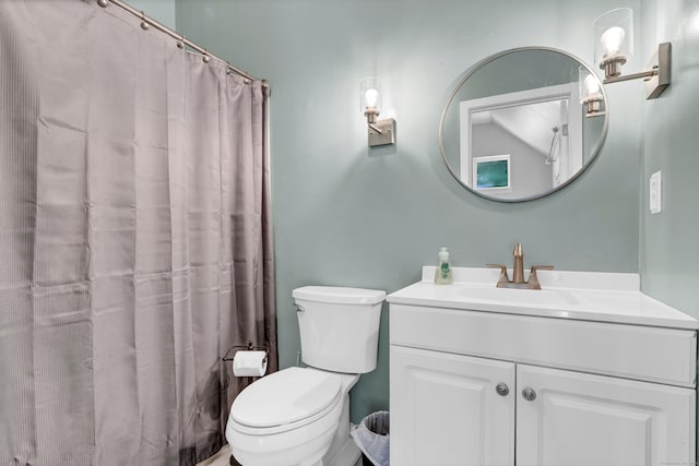 4 Pepperidge Ct Unit 4, Simsbury, CT 06070 - full bathroom with vanity, toilet, and curtained shower
