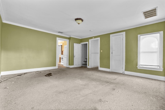 19 Elm St, Ansonia, CT 06401 - unfurnished bedroom featuring crown molding, baseboards, carpet floors, and ensuite bathroom