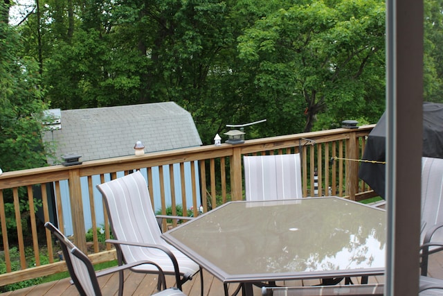 243 Courtland Ave, Waterbury, CT 06705 - wooden deck with outdoor dining space