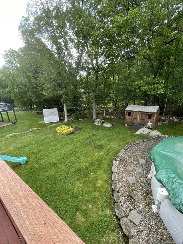 322 Beth Ln, Waterbury, CT 06705 - photo 11