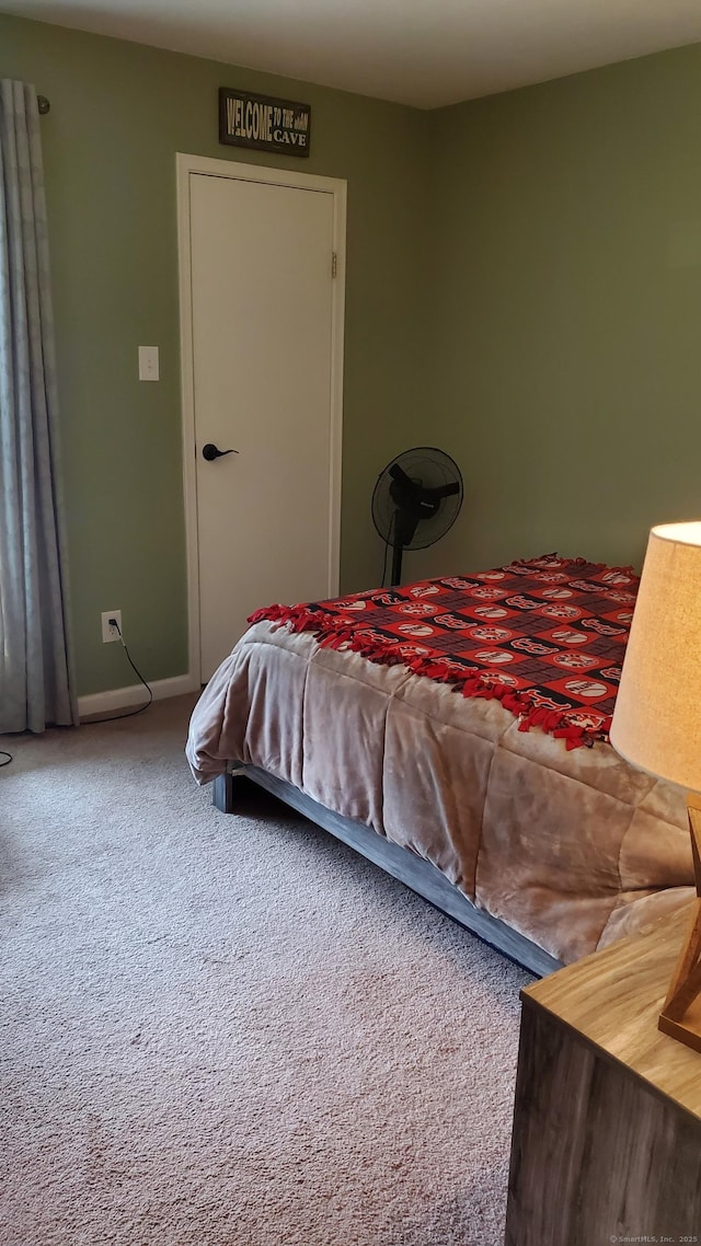 71 Leafwood Ln Unit 294, Groton, CT 06340 - carpeted bedroom featuring baseboards