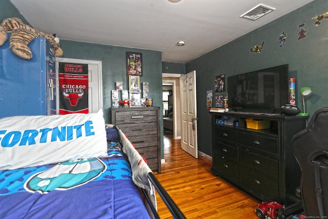 354 Lynne Pl, Bridgeport, CT 06610 - bedroom with wood finished floors