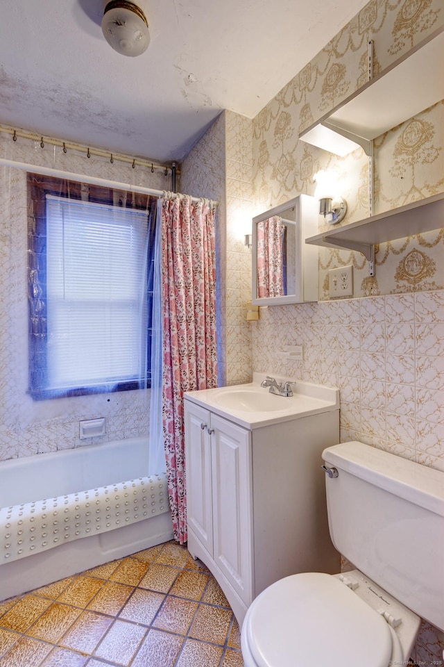 45 Perkins Ave, Norwich, CT 06360 - full bath with toilet, shower / bath combo, vanity, and wallpapered walls