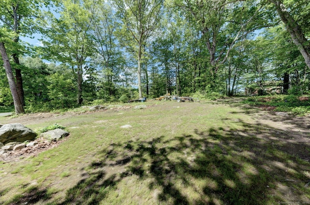 187 W Main St, East Lyme, CT 06357 - view of green lawn