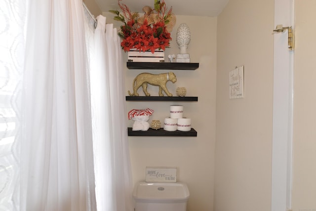 155 Cedar St, New Haven, CT 06519 - bathroom view of toilet