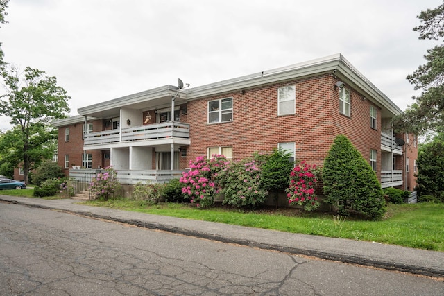 104 Oakwood Ave Apt T3, West Hartford, CT 06119 - view of property