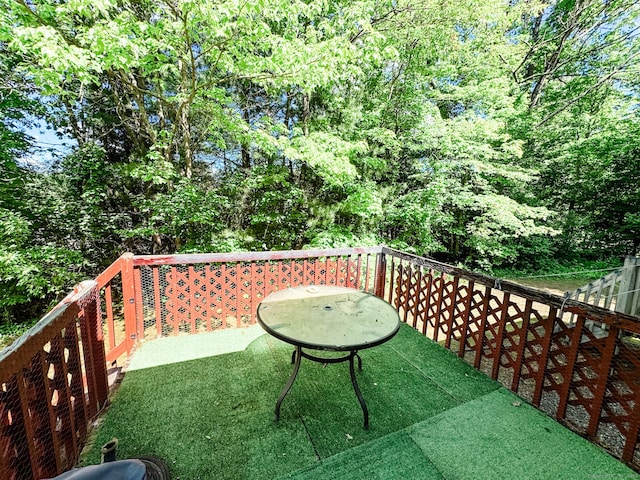 523 Wauregan Rd, Killingly, CT 06239 - view of balcony