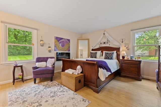 19 Ridgeview Dr, Ellington, CT 06029 - bedroom featuring light wood-type flooring and baseboards
