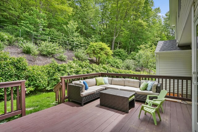 22 Gelding Hill Rd, Newtown, CT 06482 - wooden deck with an outdoor living space