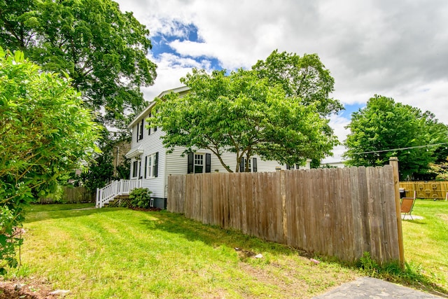 163 State Ave, Killingly, CT 06241 - view of yard