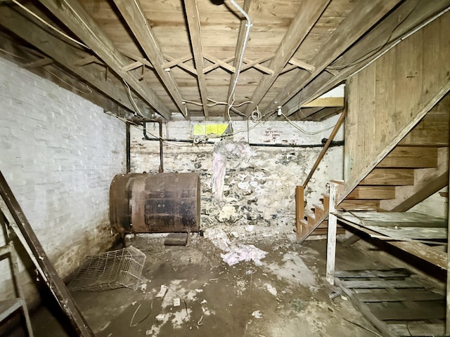 37 Aldrich Ave, Plainfield, CT 06354 - unfinished below grade area with oil tank
