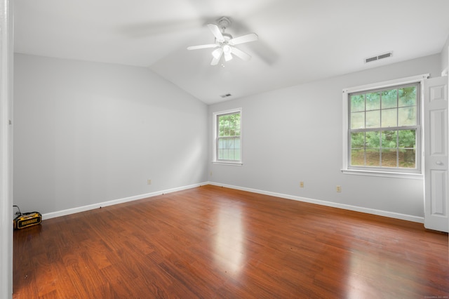19 Hawthorne Dr Unit 124, New London, CT 06320 - spare room with a ceiling fan, lofted ceiling, wood finished floors, and baseboards
