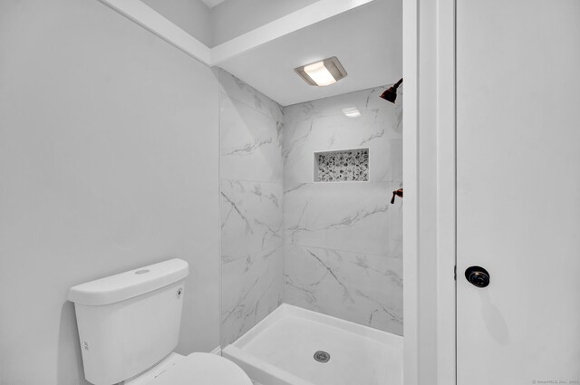 170 Heritage Vlg Unit B, Southbury, CT 06488 - bathroom with a marble finish shower and toilet