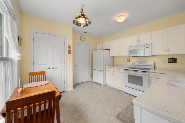 18 Beechwood Dr, Waterford, CT 06385 - photo 7