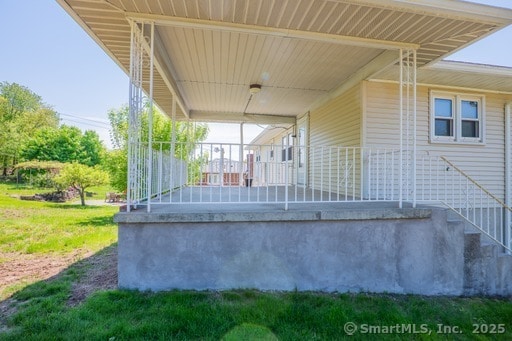 188 Judith Ln, Waterbury, CT 06704 - view of patio / terrace