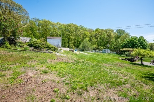 188 Judith Ln, Waterbury, CT 06704 - view of yard