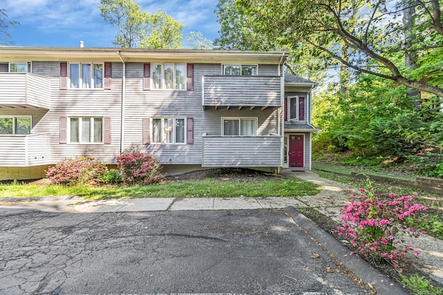 520 Vincellette St Unit C1, Bridgeport, CT 06606 - view of back of property