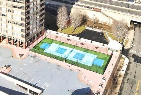 235 E River Dr Apt 502, East Hartford, CT 06108 - bird's eye view