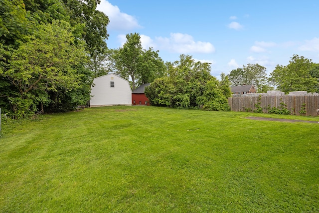 124 Jordan Ln, Wethersfield, CT 06109 - view of yard