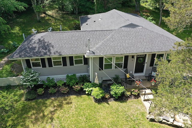 18 Totoket Rd, Waterford, CT 06375 - view of front of property featuring a shingled roof