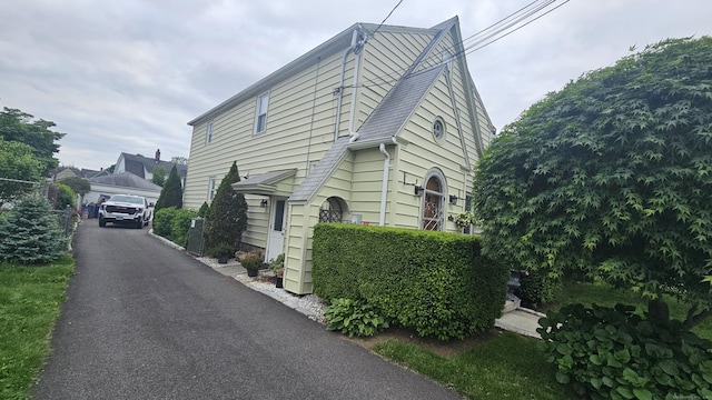 58 Waverly Pl, Bridgeport, CT 06610 - view of home's exterior featuring an outdoor structure