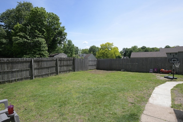 35 Church St, East Windsor, CT 06016 - view of yard