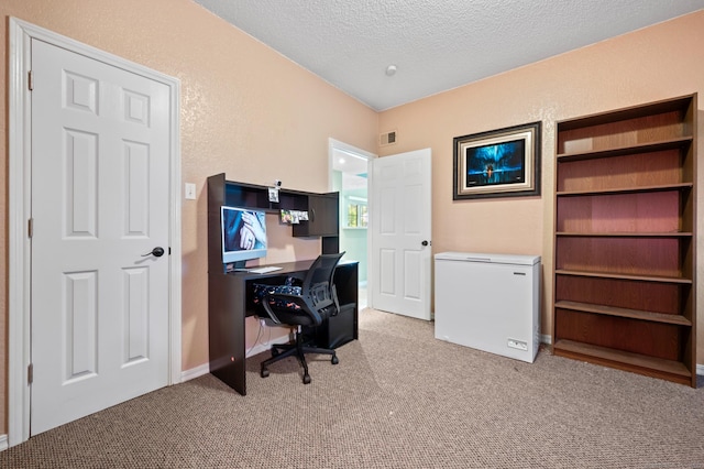 31 High St Unit 10103, East Hartford, CT 06118 - office space featuring light carpet and a textured ceiling