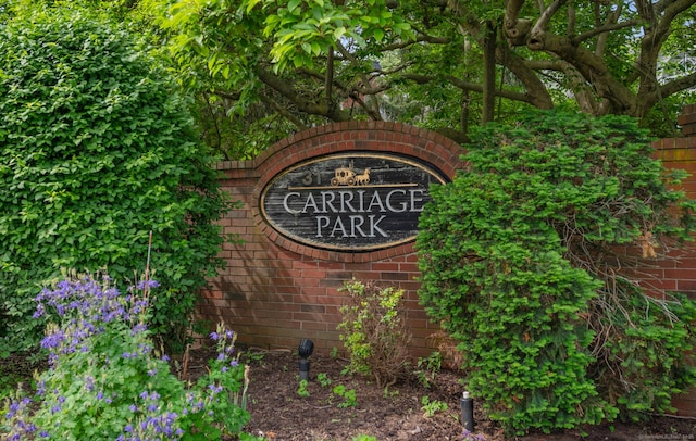 31 High St Unit 10103, East Hartford, CT 06118 - view of community sign