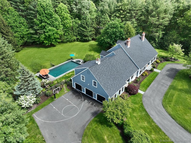 16 Oak Blf, Avon, CT 06001 - view of subject property featuring a pool