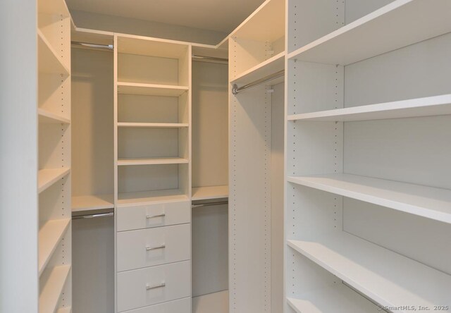 143 Heritage Vlg Unit E, Southbury, CT 06488 - view of walk in closet