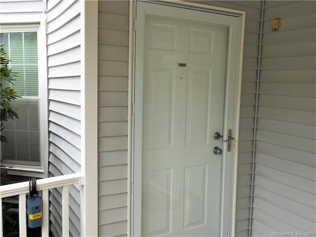 18 Greenview Ln Unit 18, Milford, CT 06461 - property entrance