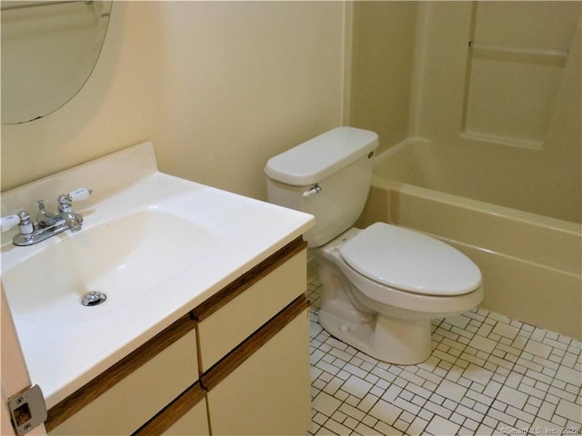 18 Greenview Ln Unit 18, Milford, CT 06461 - bathroom with vanity and shower / tub combination