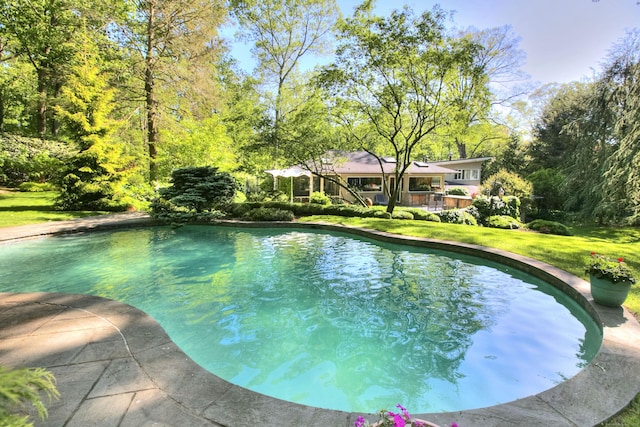 11 Dogwood Ln, Westport, CT 06880
