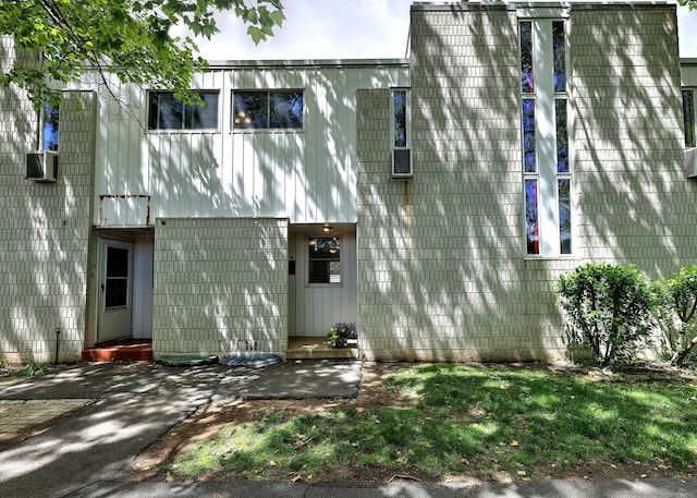 190 Wooster St Unit 27, New Haven, CT 06511 - back of house featuring a patio area
