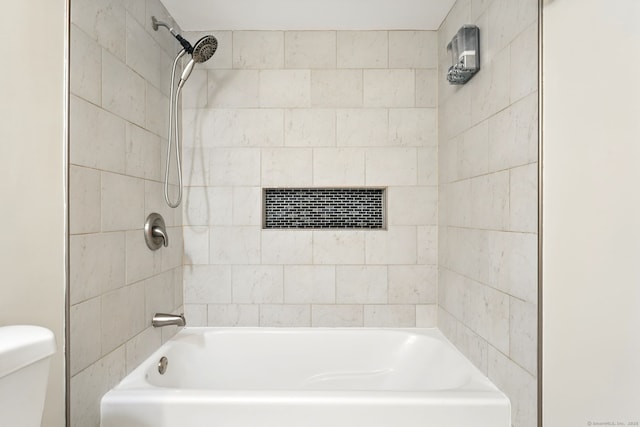27 Pheasant Run Unit 27, Cromwell, CT 06416 - full bath with toilet and shower / tub combination