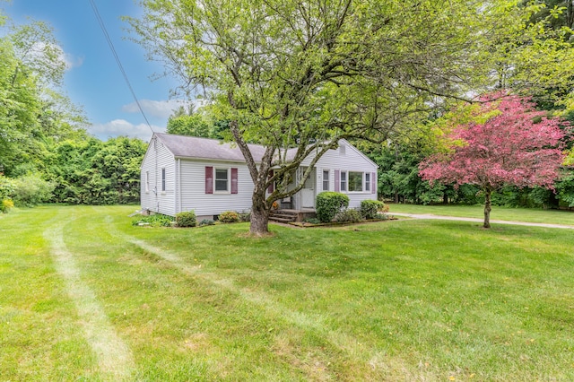 30 Fairlawn Rd, Glastonbury, CT 06033 - view of front of property with a front lawn and roof with shingles