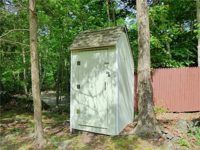 9A Obtuse Rocks Rd, Brookfield, CT 06804 - view of shed