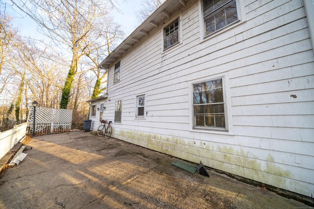 25 Gray Ledge Rd, Branford, CT 06405 - view of side of home