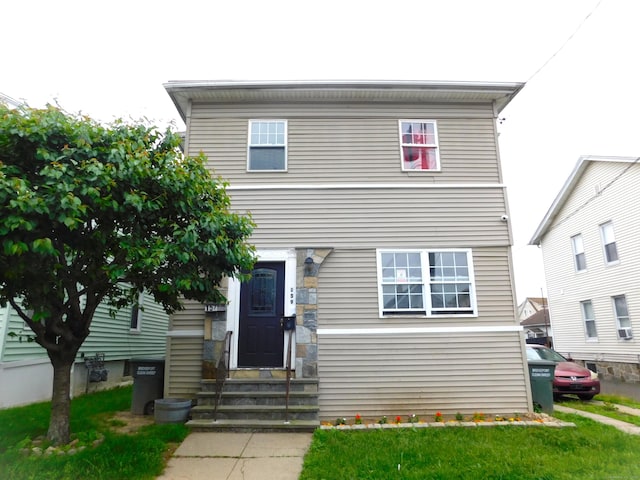 157 Madison Ter, Bridgeport, CT 06606 - traditional style home featuring entry steps and a front yard